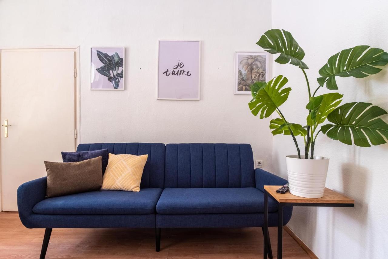 Very Central 1-Br Apt With Patio Leilighet Budapest Eksteriør bilde